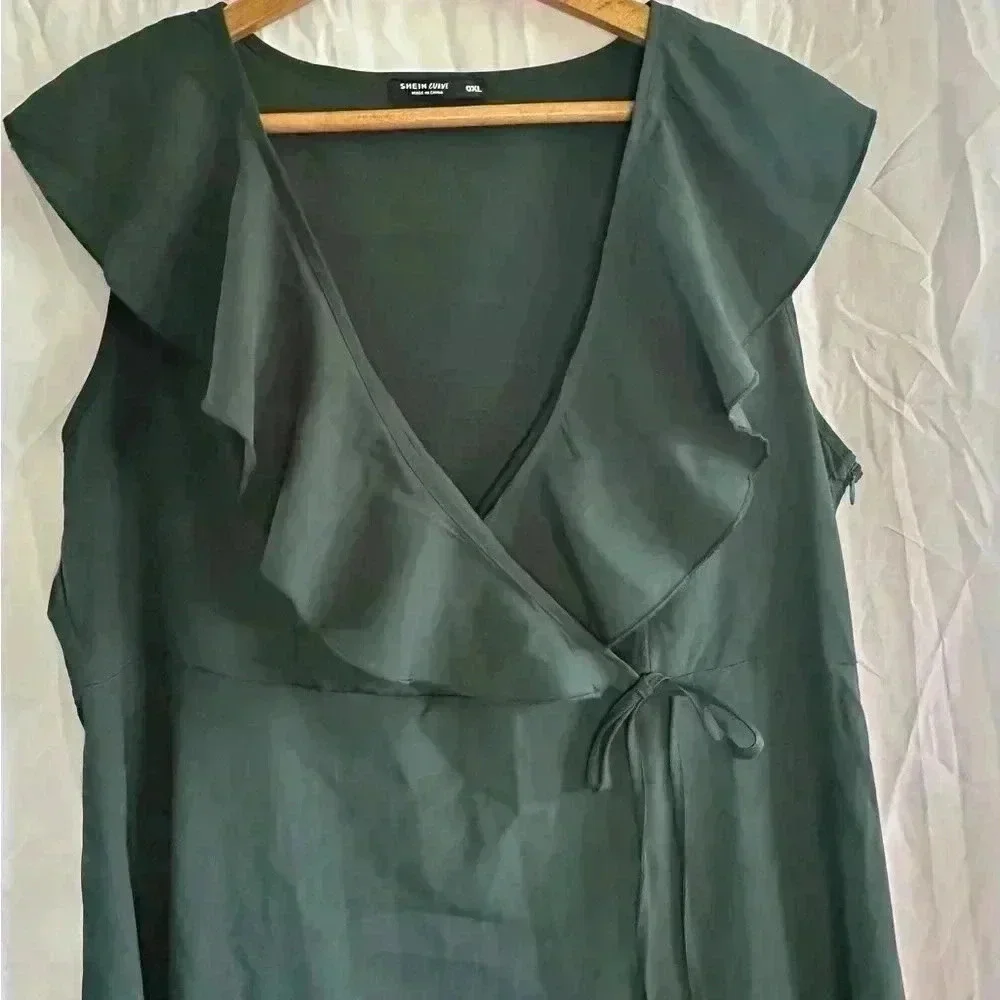 SHEIN Curve Green V-neck Sleeveless Size  OXL Dress - Picture 2 of 6